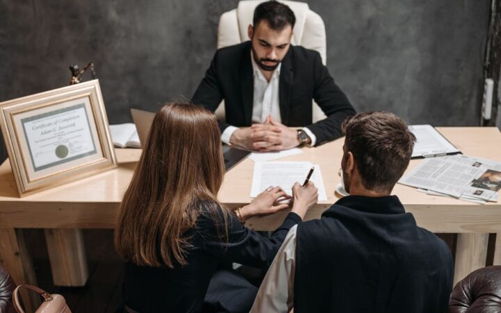 Navigating the Labyrinth: Legal Best Practices for Startups in 2026